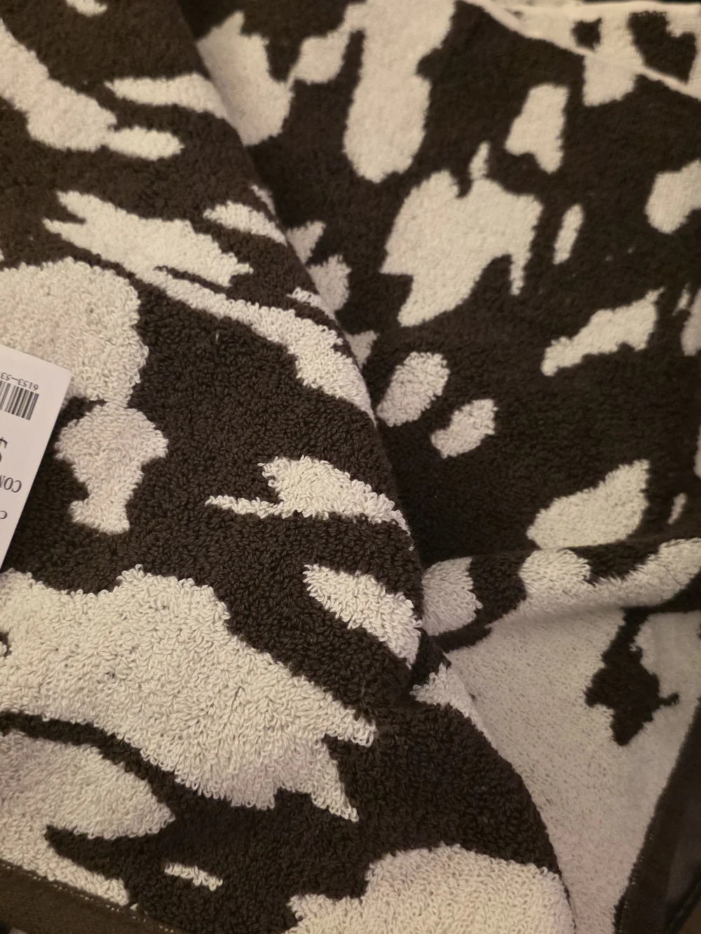 Rachel Zoe Black & Cream Cow Hide Patterned Bath Towel Set